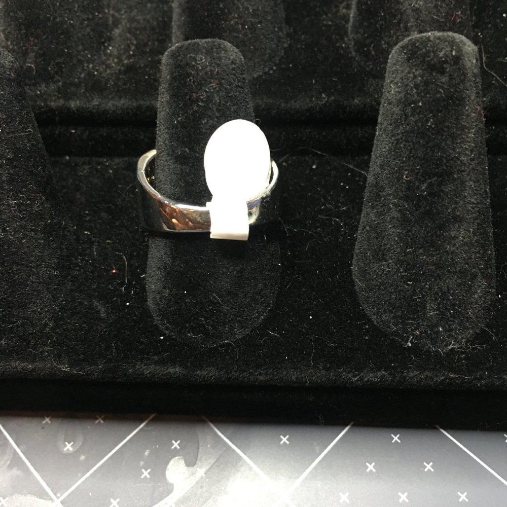 ring - Picture 3 of 3